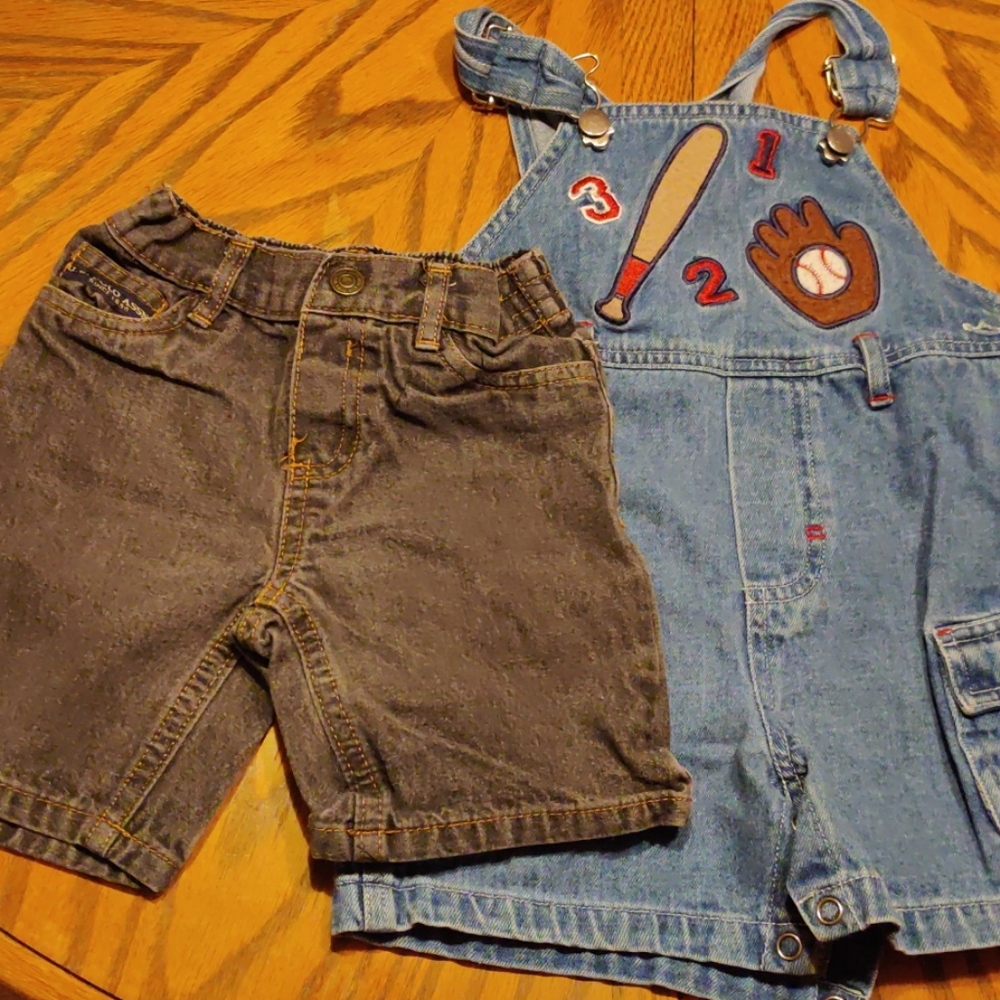 Size 24M Boys 23 Piece Shorts/Tee/Onesie Bundle - Picture 2 of 13